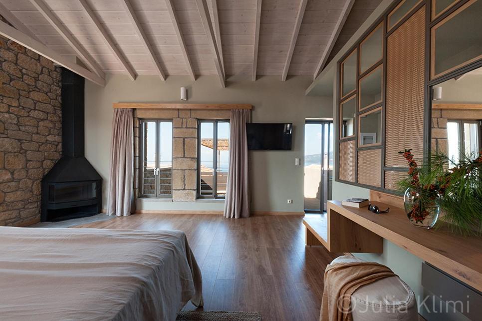 Diapori Suites Hotel 卡德哈米利 客房 照片
