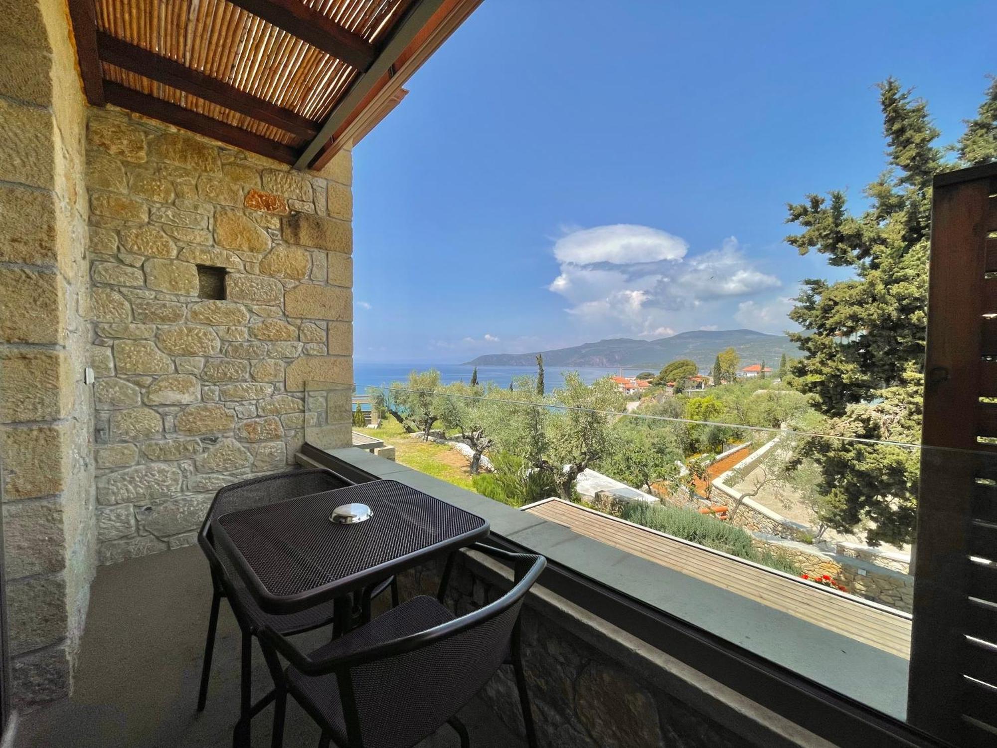 Diapori Suites Hotel 卡德哈米利 外观 照片